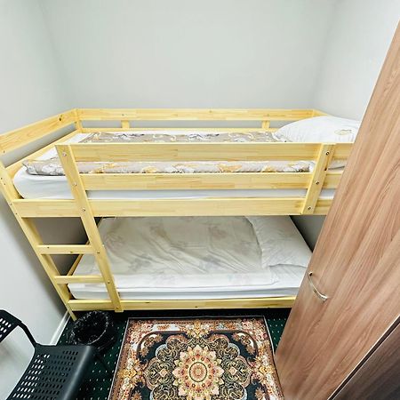 Center Capsule Hotel Алмати Екстер'єр фото